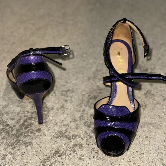 L.A.M.B by Gwen Stefani purple and black snake skin heels 
Great condition! - Picture 3 of 16